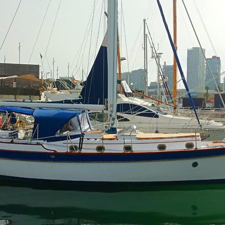 Spacious And Cozy Caribbean Boat In Barcelona With Tour Option Сан-Адриан-де-Бесос Экстерьер фото